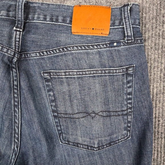 Lucky Brand 221 Original Straight Mens Jeans Medium Wash Blue 32x30 - Picture 9 of 9